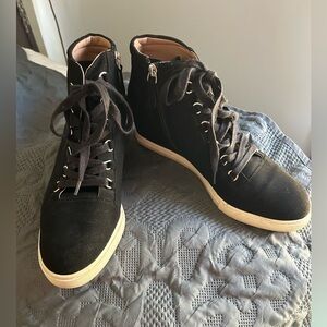 Linea Paolo Black High-Top Wedge Sneakers with Cream Soles. Size 9.5